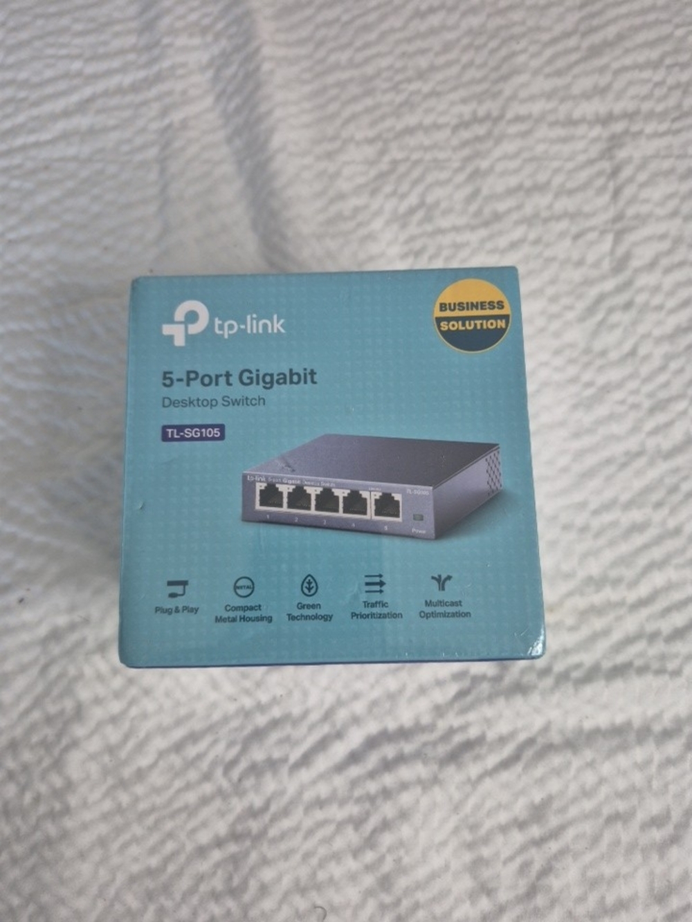 TP-Link TL-SG105, 5 Port Gigabit Unmanaged Ethernet Switch, Network Hub, ….